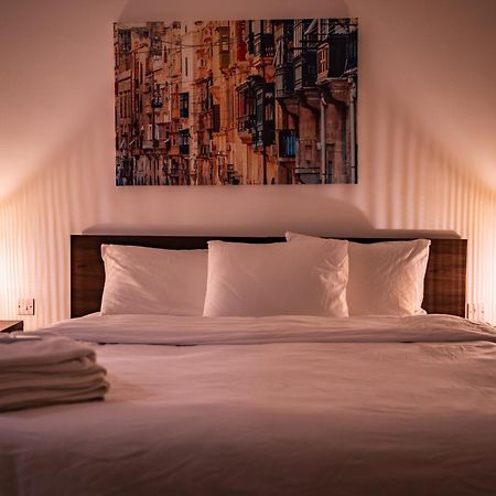 Designer 3 Bedroom And 3 Bathroom Apartment In Swatar 比尔基卡拉 外观 照片